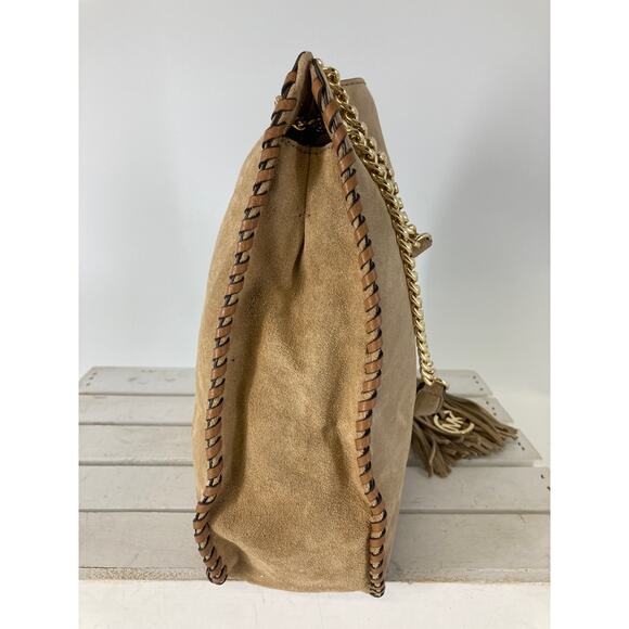 MICHAEL KORS, LARGE TAN SUEDE SHOULDER BAG WITH TASSEL - Picture 4 of 16